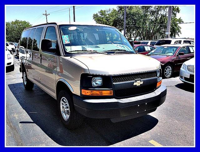 Chevrolet Express 1500 LT 4X4 REG CAB Short BED Passenger Van