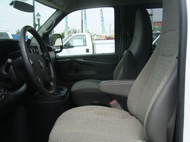 Chevrolet Express 114.6 XLT W/rear Door Privacy Glass Passenger Van
