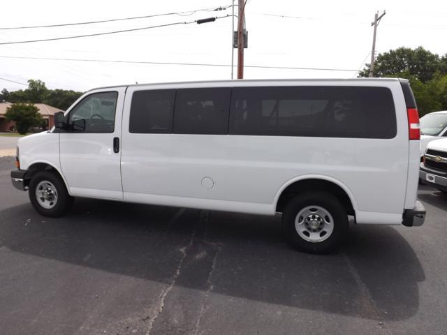 Chevrolet Express 2012 photo 3