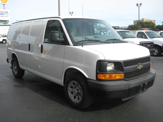 Chevrolet Express 2012 photo 1