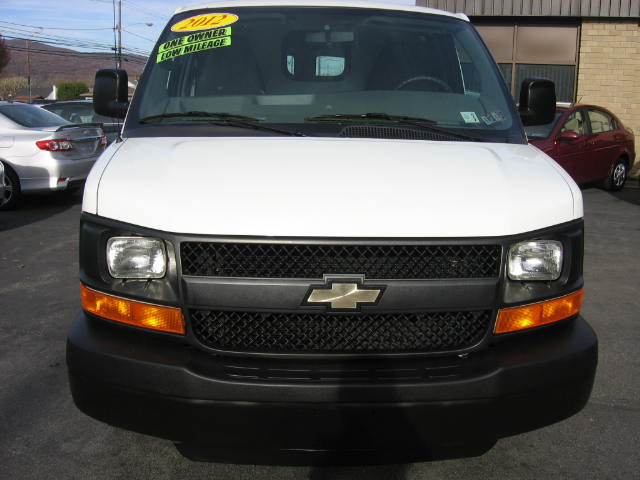 Chevrolet Express 2012 photo 3