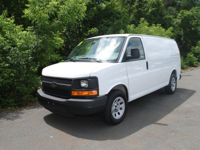 Chevrolet Express 2013 photo 1