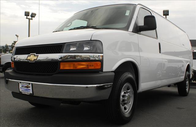 Chevrolet Express 2014 photo 1