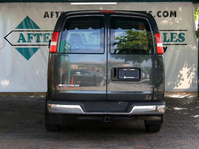 Chevrolet Express Cargo 2003 photo 4
