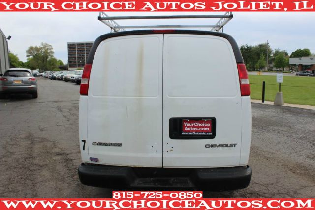 Chevrolet Express Cargo 2005 photo 2