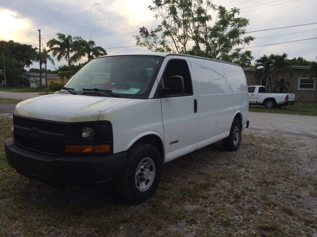 Chevrolet Express Cargo 2006 photo 2