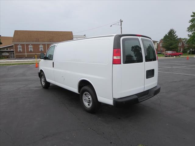 Chevrolet Express Cargo 2008 photo 2