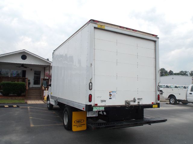 Chevrolet Express Cutaway 2012 photo 1