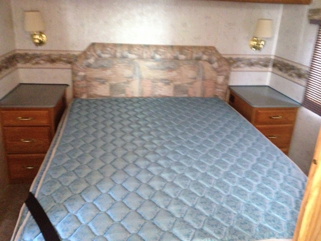 Chevrolet G-P 1996 photo 14