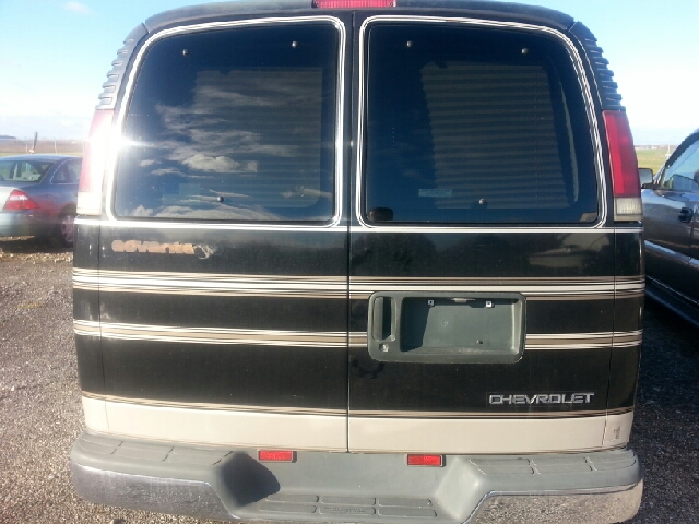 Chevrolet G-Series Van 1996 photo 4