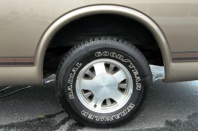 Chevrolet G10 1996 photo 5