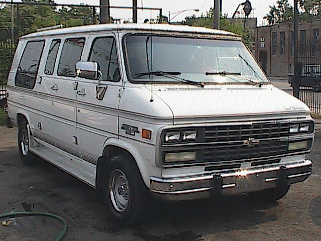 Chevrolet G10 SportVan 1994 photo 4