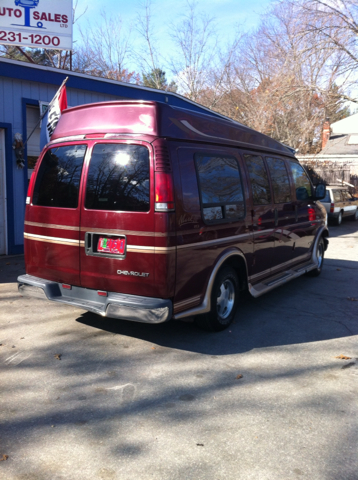 Chevrolet G10 SportVan 1996 photo 4