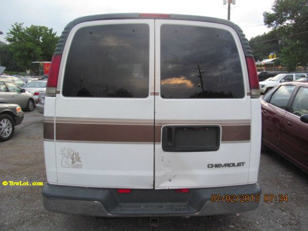 Chevrolet G1500 1997 photo 4