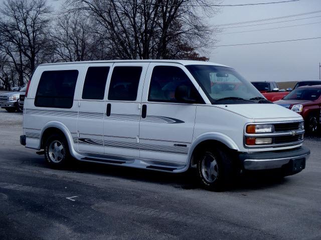 Chevrolet G1500 1998 photo 3