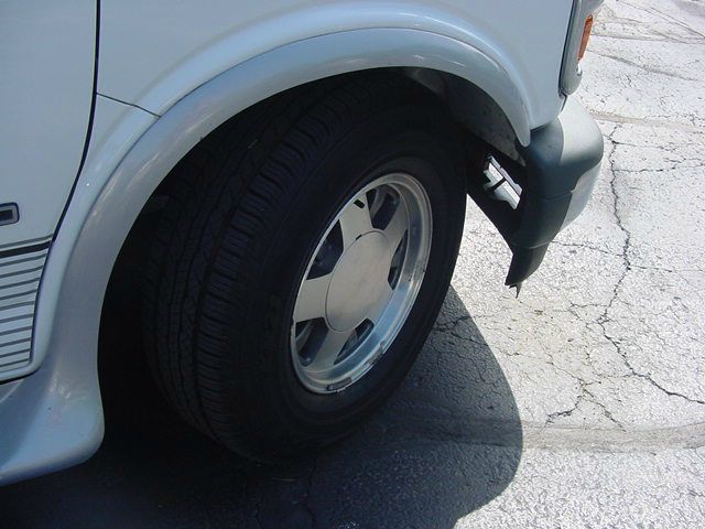 Chevrolet G1500 1998 photo 11