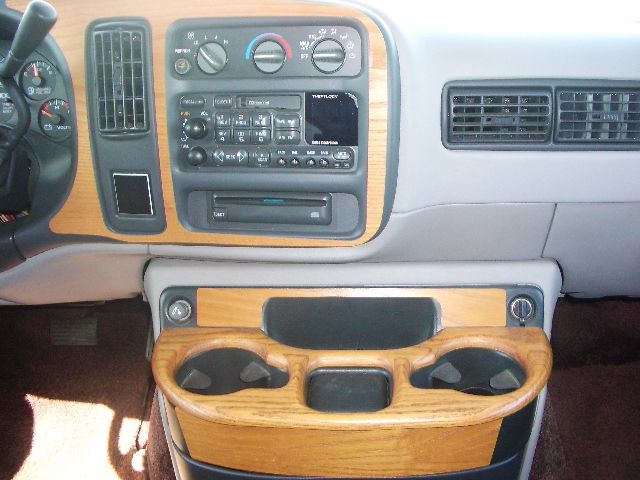 Chevrolet G1500 1998 photo 15