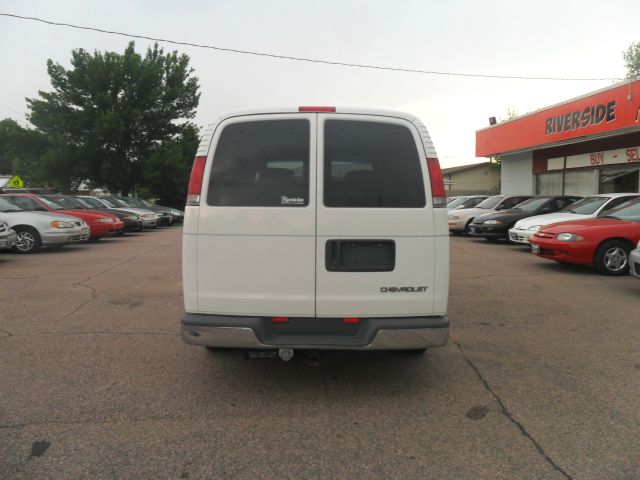 Chevrolet G1500 1998 photo 4