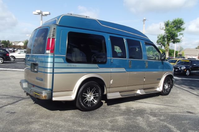 Chevrolet G1500 1998 photo 3