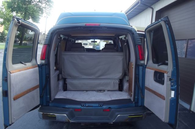 Chevrolet G1500 1998 photo 4