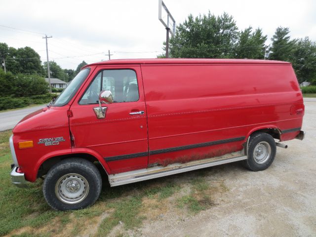 Chevrolet G20 1995 photo 3