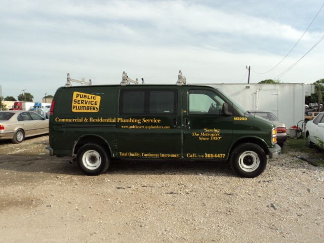 Chevrolet G2500 1998 photo 2