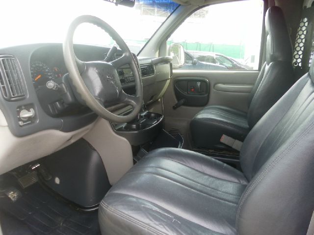 Chevrolet G2500 1998 photo 3