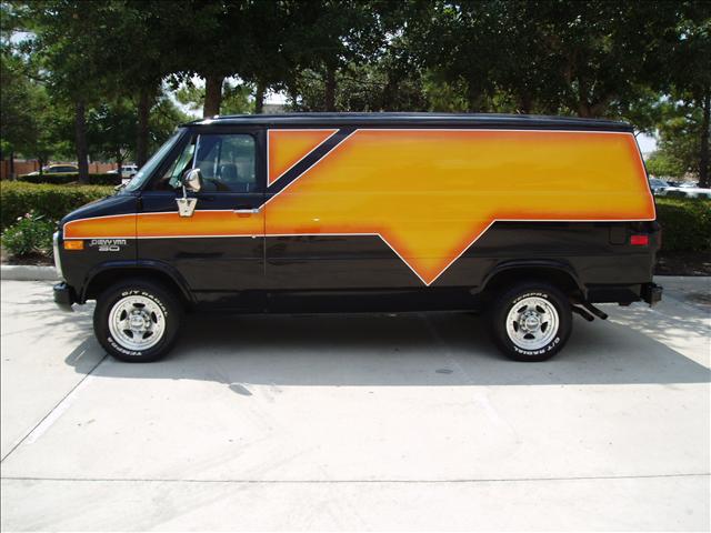 Chevrolet G30 1992 photo 1