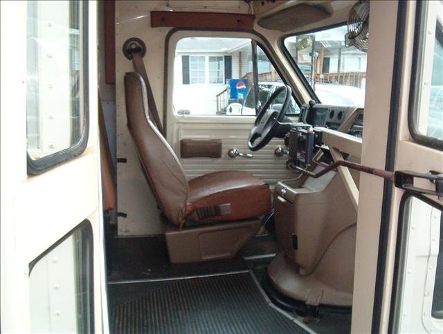 Chevrolet G30 1992 photo 3