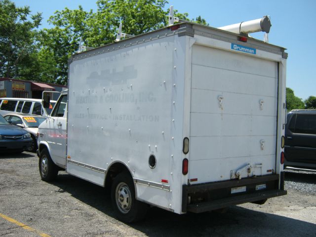 Chevrolet G30 1995 photo 3