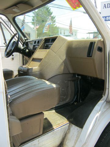 Chevrolet G30 1995 photo 6