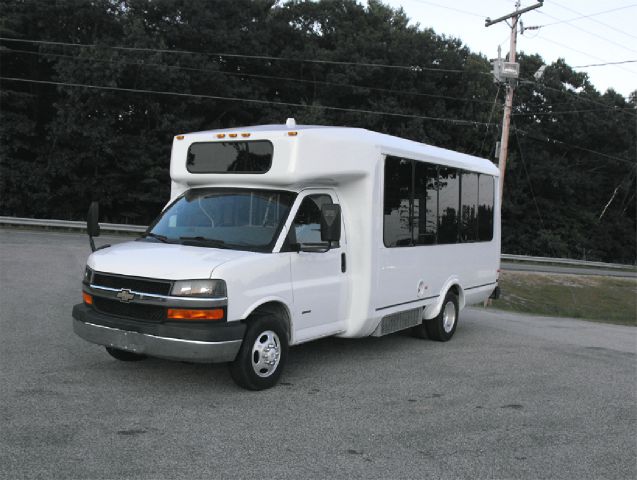 Chevrolet G30 3.0si Coupe 2D Passenger Van