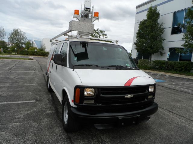 Chevrolet G3500 1997 photo 3