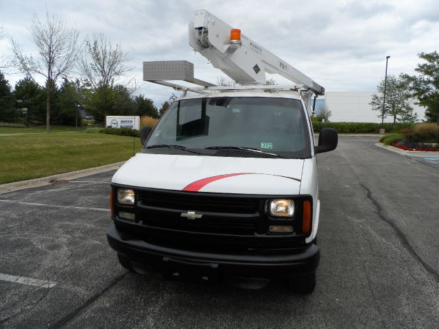 Chevrolet G3500 1997 photo 4
