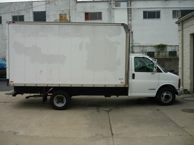 Chevrolet G3500 1998 photo 5