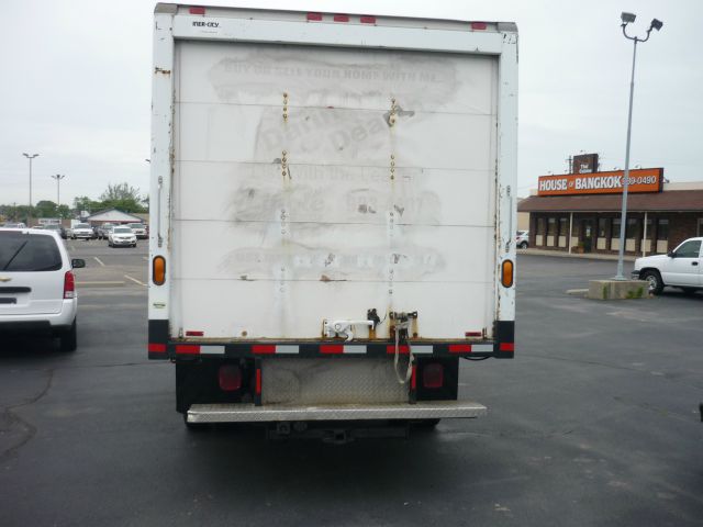 Chevrolet G3500 1.8T Cabriolet Box Truck