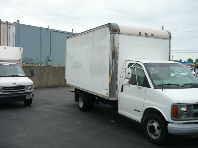 Chevrolet G3500 1998 photo 2
