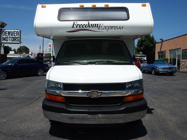 Chevrolet G3500 2008 photo 3