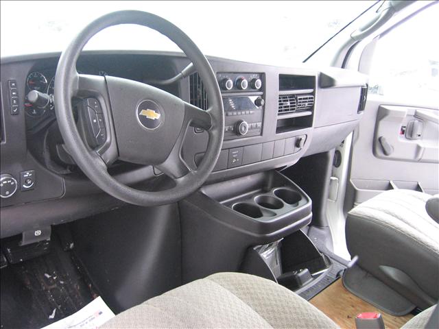 Chevrolet G3500 2008 photo 5