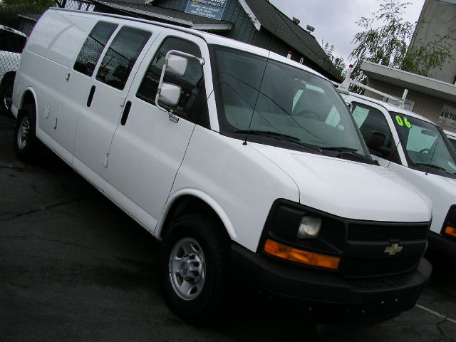 Chevrolet G3500 4WD SLT Cargo Van