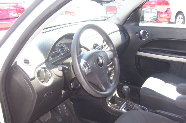 Chevrolet HHR 2 Dr STD Hatchback SUV