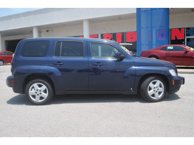 Chevrolet HHR 2010 photo 2