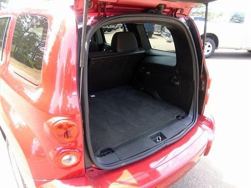 Chevrolet HHR 2010 photo 2