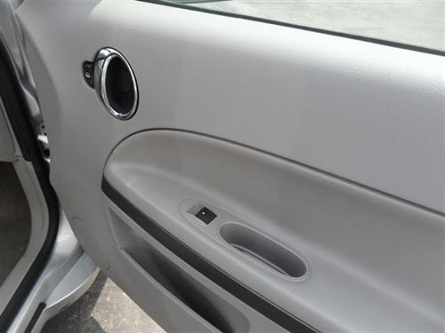 Chevrolet HHR 2010 photo 1