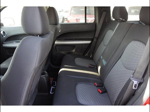 Chevrolet HHR 2010 photo 3