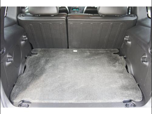 Chevrolet HHR 2010 photo 2