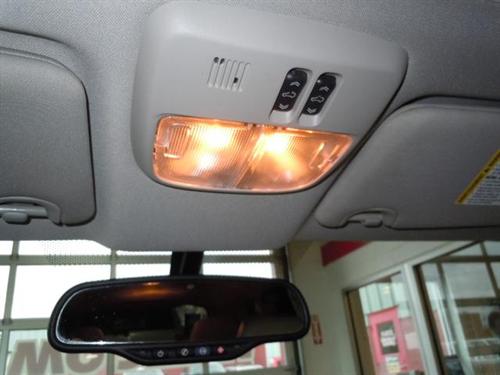 Chevrolet HHR 2010 photo 2