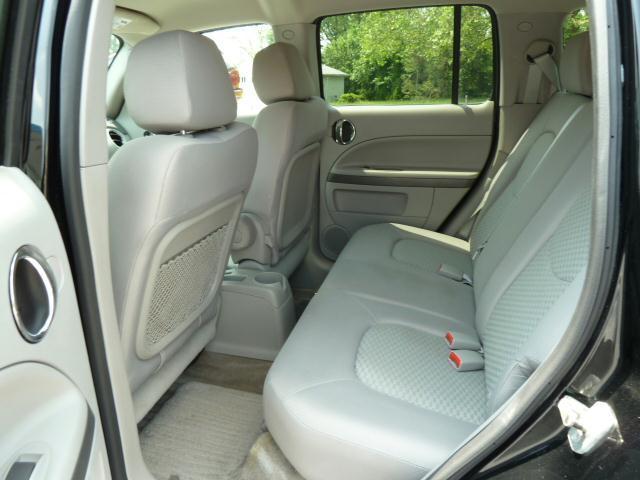 Chevrolet HHR 2010 photo 3