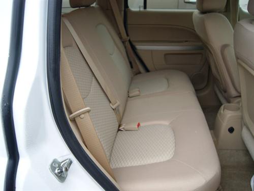 Chevrolet HHR 4dr Sdn I4 CVT 2.5 Other