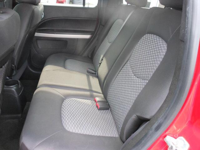 Chevrolet HHR 2010 photo 2